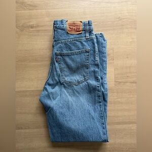 Levi's 94 Baggy Distressed (Size 26)